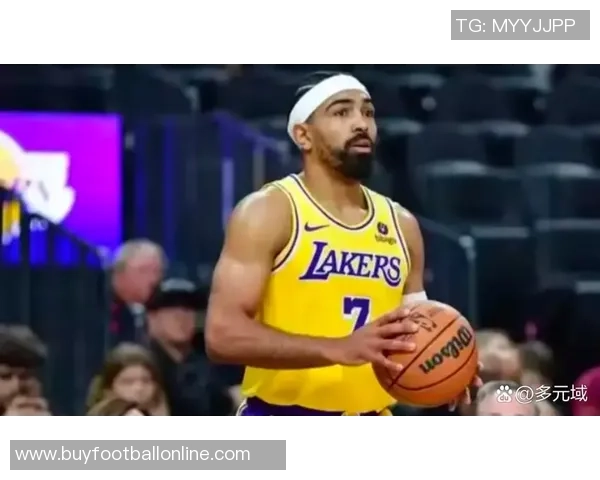 湖人末节进攻停滞不前文森特三分球引发太阳替补席狂欢