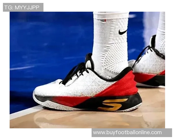 斯凯奇为恩比德打造首款签名鞋引发热议中锋不再仅限于卖鞋