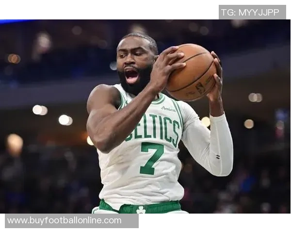 张佳玮分析杰伦布朗本季表现如小卡与乔约翰逊的完美结合 张佳玮分析杰伦布朗本季表现如小卡与乔约翰逊的完美结合