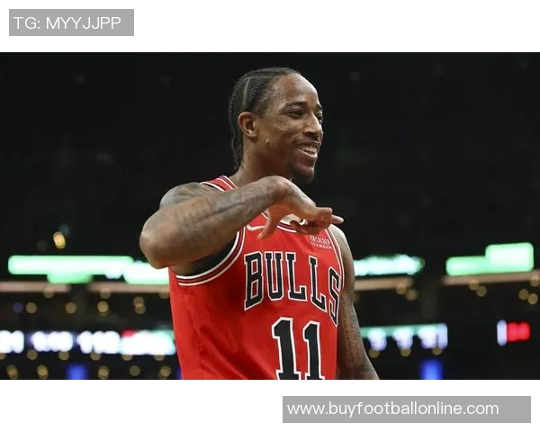 德罗赞稳定表现砍下17分4助拉文紧随其后贡献16分助力球队胜利 德罗赞稳定表现砍下17分4助拉文紧随其后贡献16分助力球队胜利